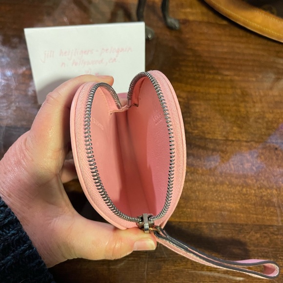 Gucci Heart-Shaped Coin Pouch / Wristlet / Micro Bag - Picture 12 of 15